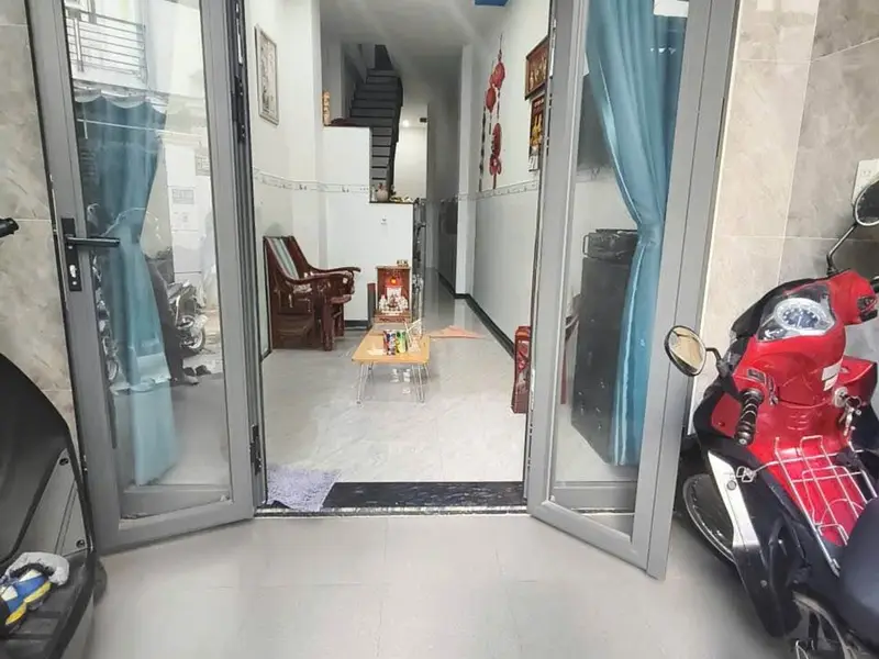 Cơ hội hiếm có sở hữu nhà 3 tầng 4 phòng ngủ tại Trung Mỹ Tây, TP.HCM... Bán nhà riêng tại Trung Mỹ Tây, Hồ Chí Minh 01