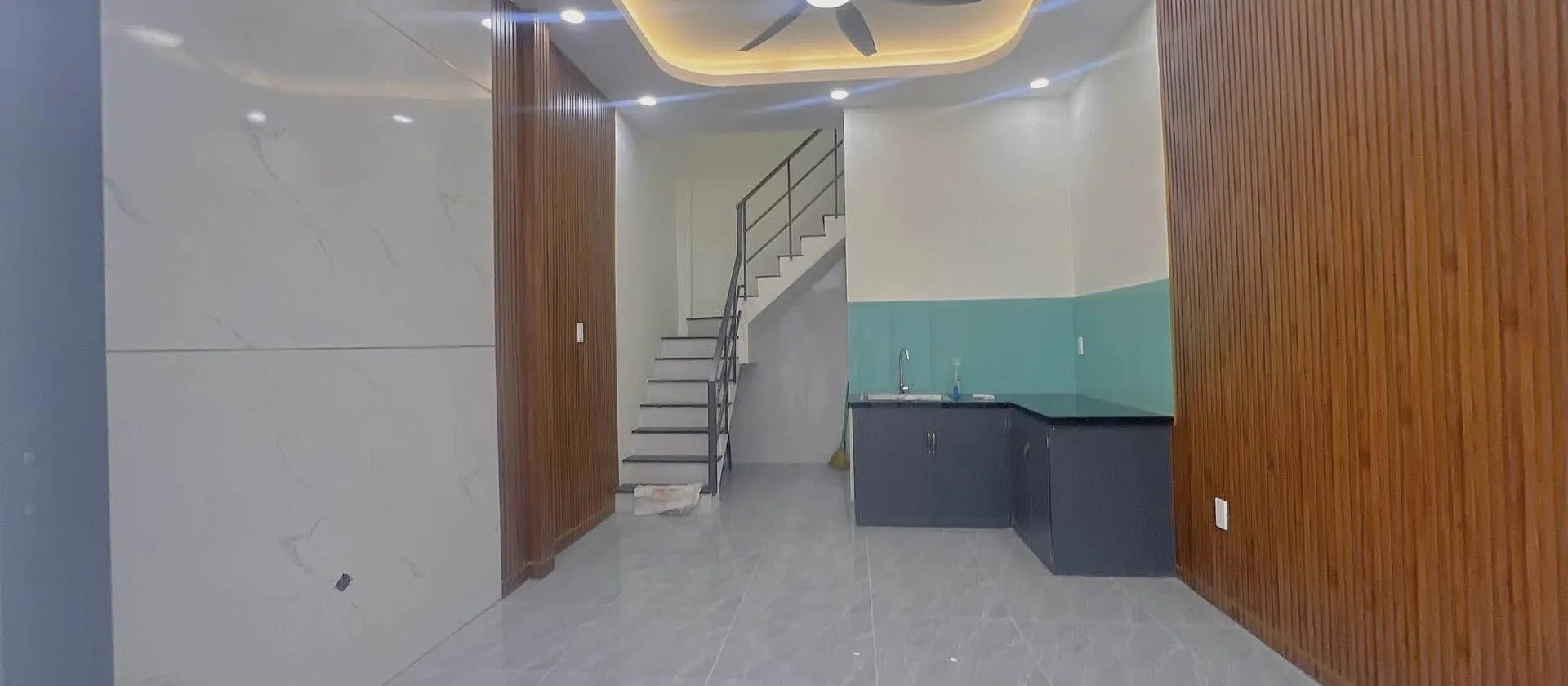 Nhà xinh giá tốt gần ngã tư Bình Phước, sổ sẵn, chỉ 2.25 tỷ... Bán nhà riêng tại Hiệp Bình, Hồ Chí Minh 01