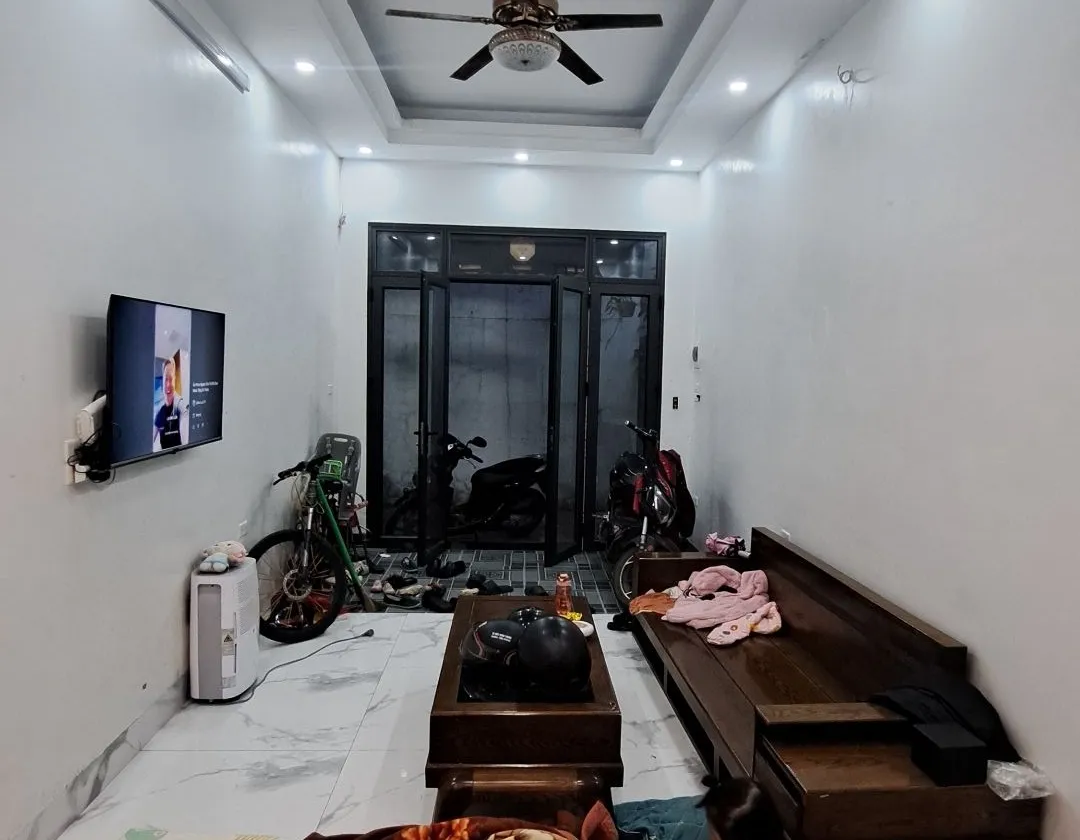 Cơ Hội Vàng: Nhà 5 Tầng Thượng Thanh - Chỉ 7.7 Tỷ - Đừng Bỏ Lỡ!... Bán nhà riêng tại Việt Hưng, Hà Nội 01