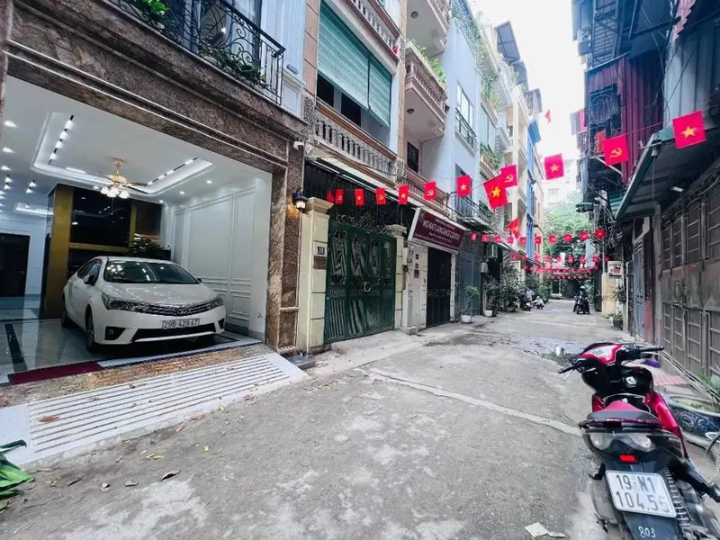 PHÂN LÔ VIP HOÀNG QUỐC VIỆT, Cầu Giấy Nhà mới Kính Kong như khách sạn 5 sao –60M – 6Tầng, full đồ... Bán văn phòng tại Nghĩa Đô, Hà Nội 01
