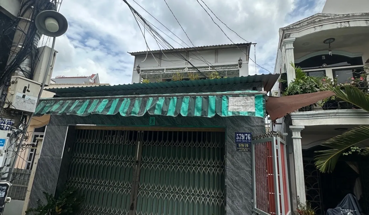 Cơ hội cực hiếm sở hữu nhà 2 tầng hướng đông tại Gò Vấp với giá giảm sốc... Bán nhà riêng tại Thông Tây Hội, Hồ Chí Minh 01