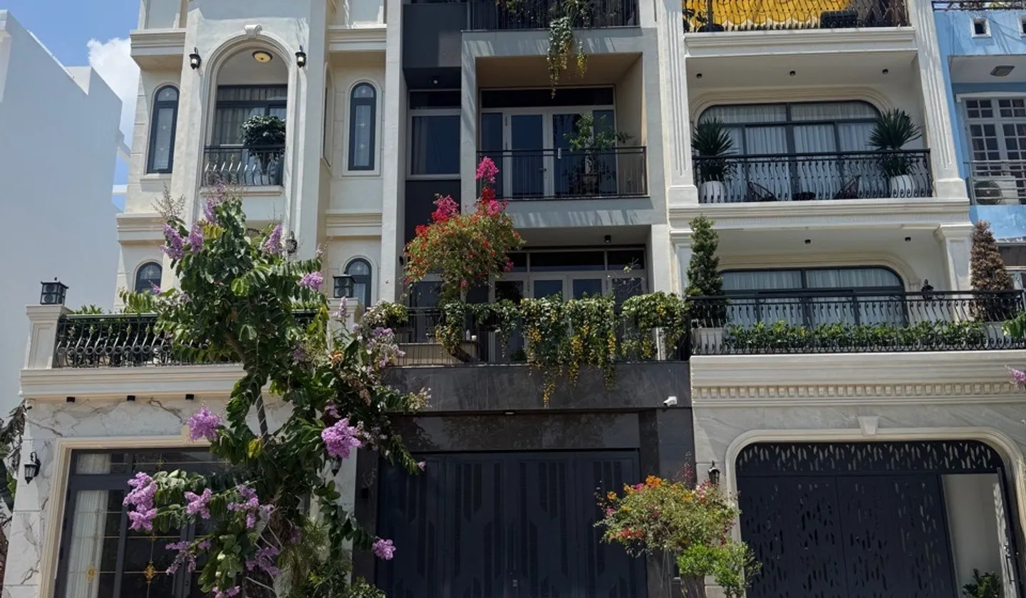 Bán nhà mặt phố tại Quận Phú Thuận, nhà mới 4 tầng hiện đại, diện tích 90m², giá 18.9 tỷ đồng... Bán nhà mặt phố tại Tân Mỹ, Hồ Chí Minh 01