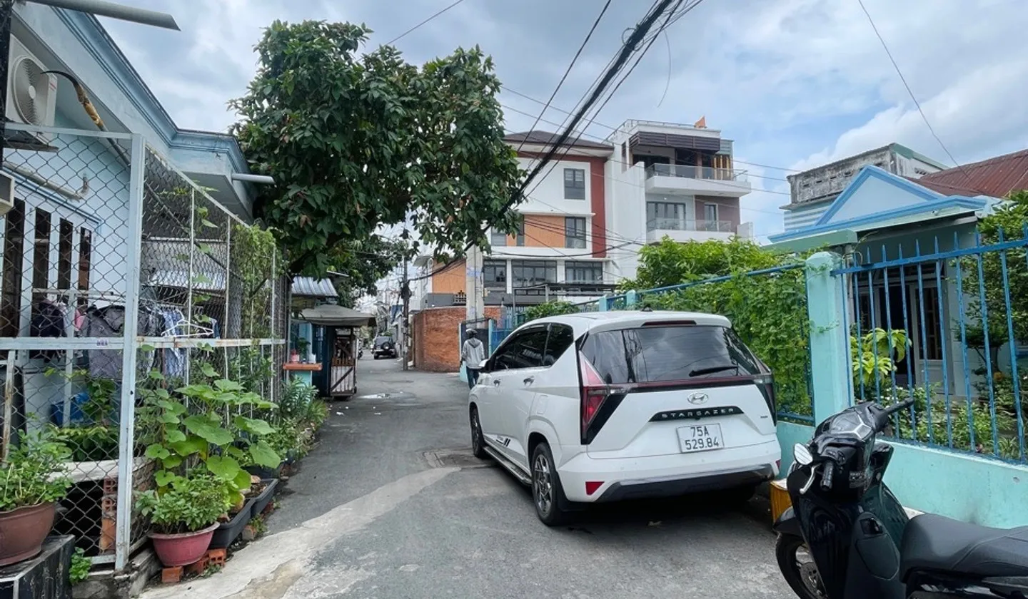 🏡 GIÁ CHỈ 4.7 TỶ – NHÀ 2 MẶT HẺM XE HƠI NGUYỄN VĂN QUÁ Q12 – 80M² – SỔ VUÔNG – KHÔNG QUY HOẠCH... Bán nhà riêng tại Đông Hưng Thuận, Hồ Chí Minh 01