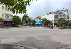 Nhà mặt phố xịn xò tại Trung Tâm Hành Chính Dĩ An, giá sốc giảm sâu... Bán nhà mặt phố tại Dĩ An, Hồ Chí Minh 03