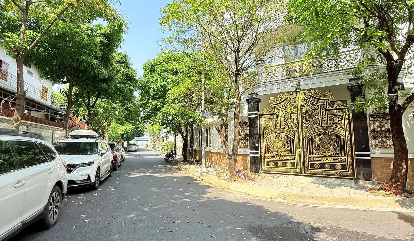 Biệt thự 2mt khu hiệp thành city. Khu vực đáng sống nhất nhì q12. 820 4tầng 16,2tỷ... Bán nhà mặt phố tại Tân Thới Hiệp, Hồ Chí Minh 01
