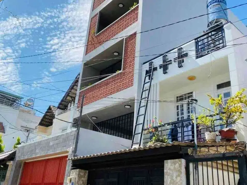 Nhà 6 tầng mặt tiền rộng, cực thích hợp làm xưởng và sinh hoạt... Bán nhà riêng tại Đông Hưng Thuận, Hồ Chí Minh 01