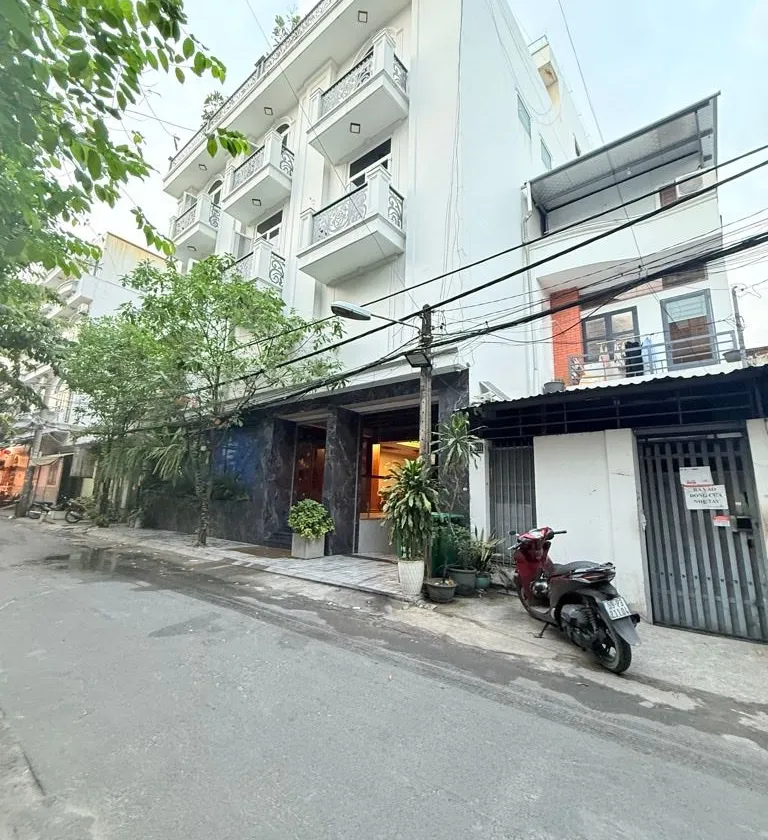 Nhà 3 tầng Đường 10m Phạm Văn Bạch, 11 phòng, 4x26m... Bán nhà riêng tại Tân Sơn, Hồ Chí Minh 01