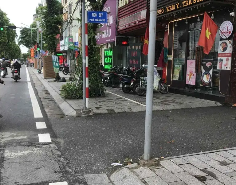 Bán nhà riêng 2 tầng tại Giảng Võ với tiềm năng xây dựng cao... Bán nhà riêng tại Giảng Võ, Hà Nội 01