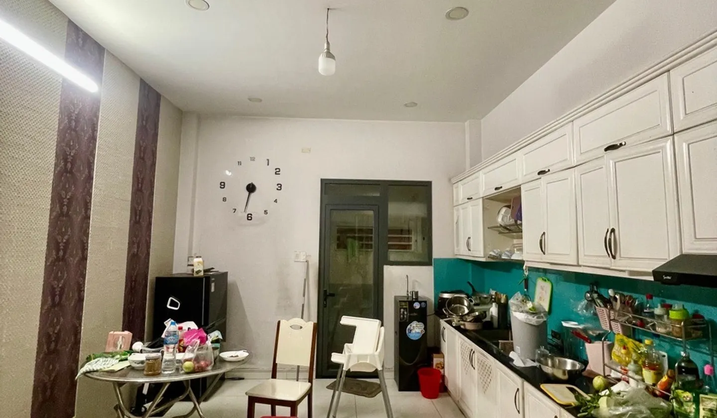 Bán nhà 3 tầng 4 phòng ngủ gần EoMall Tân Phú, giá 7.1 tỷ... Bán nhà riêng tại Bình Hưng Hòa, Hồ Chí Minh 01