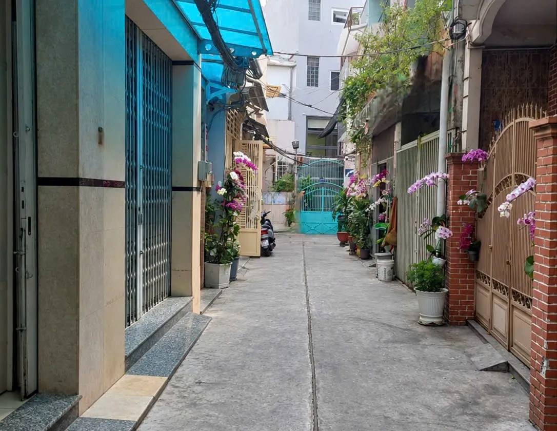 🏣NHÀ DT 43m2x3TÂNG - 3PN/3WC
ĐƯỜNG HẢI THƯỢNG LÃN ÔNG Q5.
Chỉ 10T5. CHƠ KIM BIÊN... Bán nhà riêng tại Chợ Lớn, Hồ Chí Minh 01
