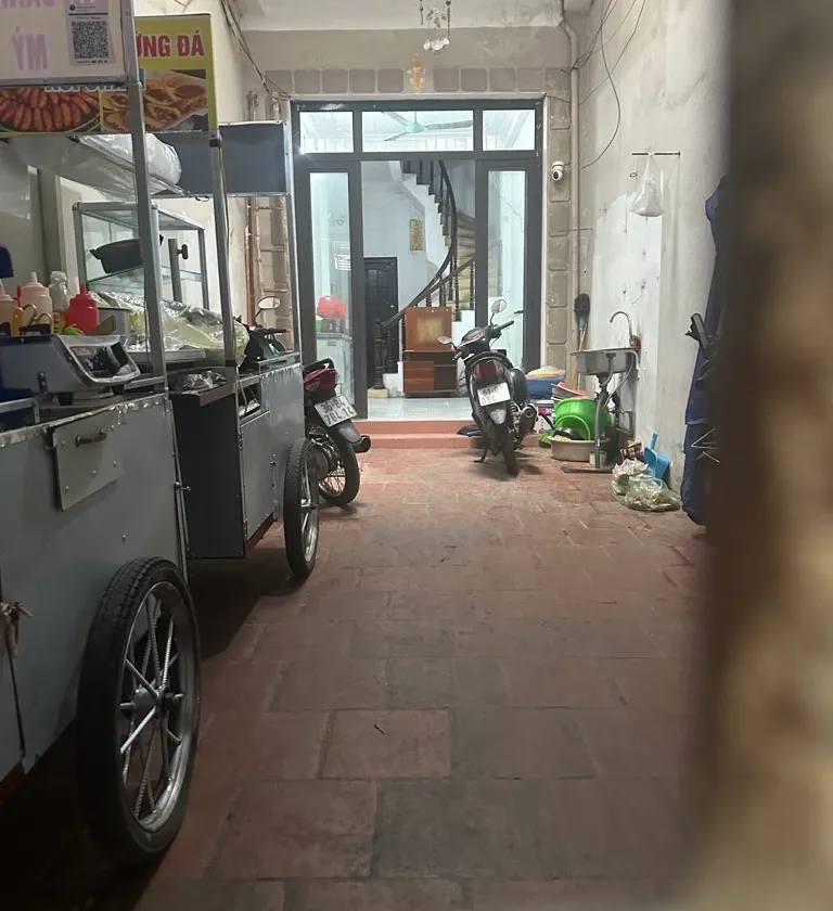 Nhà 3 tầng 5 phòng ngủ tại Phường Thanh Xuân, Hà Nội, diện tích 60m2, giá 13.5 tỷ... Bán owner_side tại Thanh Xuân, Hà Nội 01