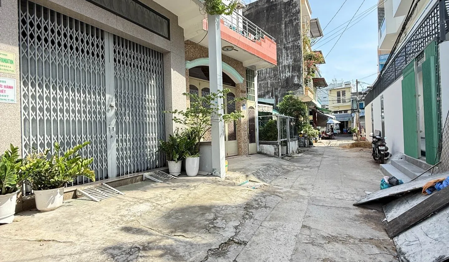MẶT TIỀN NGAY TÔ HIỆU TÂN PHÚ - XE HƠI ĐỖ CỬA - 100M2 - NGANG 5M RỘNG THOÁNG - NHÀ MUA Ở LIỀN... Bán nhà mặt phố tại Tân Phú, Hồ Chí Minh 01