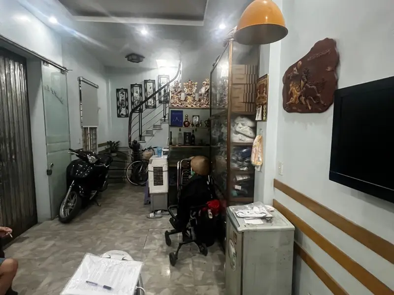 🏡 NHÀ LÔ GÓC – CÁCH PHỐ HẠ ĐÌNH VÀI BƯỚC CHÂN – QUY HOẠCH ỔN ĐỊNH

📍 Vị trí đẹp, nhà mặt ngõ, lô... Bán nhà riêng tại Thanh Xuân, Hà Nội 01