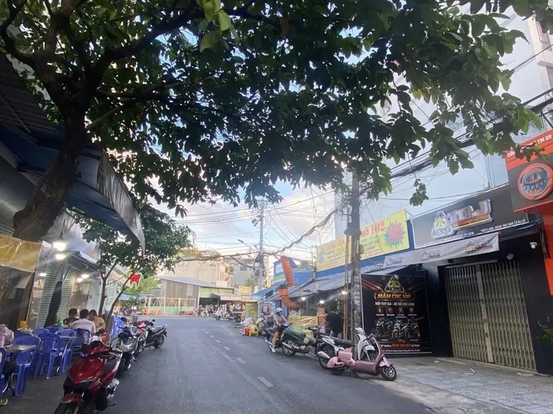 (Quận 6) Nhà đẹp, nội thất cao cấp - Phường Bình Phú... Bán nhà mặt phố tại Bình Phú, Hồ Chí Minh 01