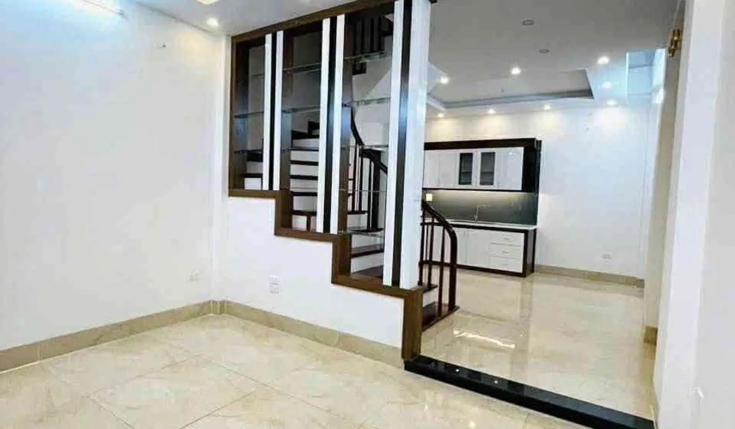 Bán nhà riêng 5 tầng tại Lạc Long Quân gần Hồ Tây, giá 13 tỷ... Bán nhà riêng tại Tây Hồ, Hà Nội 01