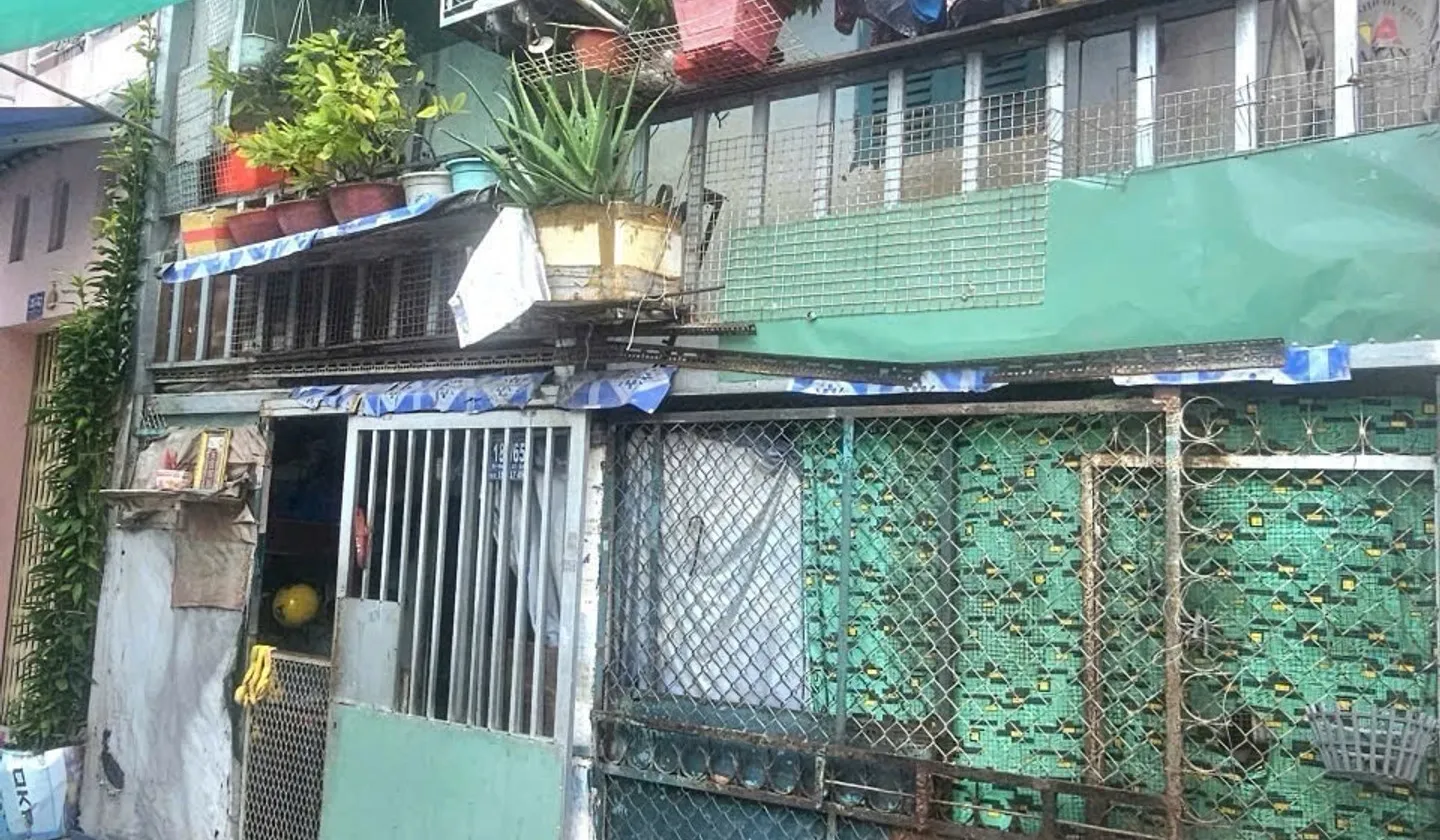 Bán nhà riêng 2 tầng diện tích 39m² tại Bà Hom, khu vực kinh doanh tiện lợi... Bán nhà riêng tại Phú Lâm, Hồ Chí Minh 01