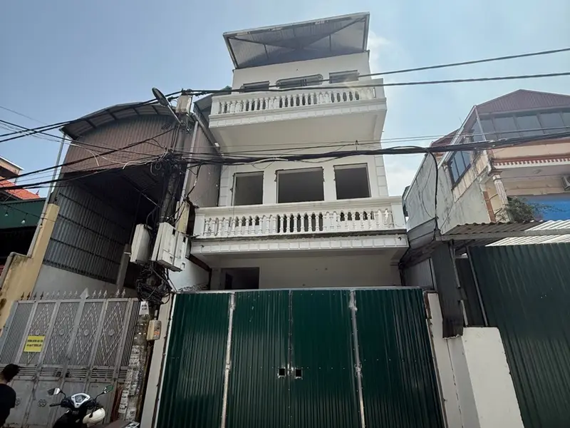 Nhà 3 tầng tặng đất ngay gần Bệnh viện Đức Giang, ngõ ô tô tránh... Bán nhà riêng tại Việt Hưng, Hà Nội 01