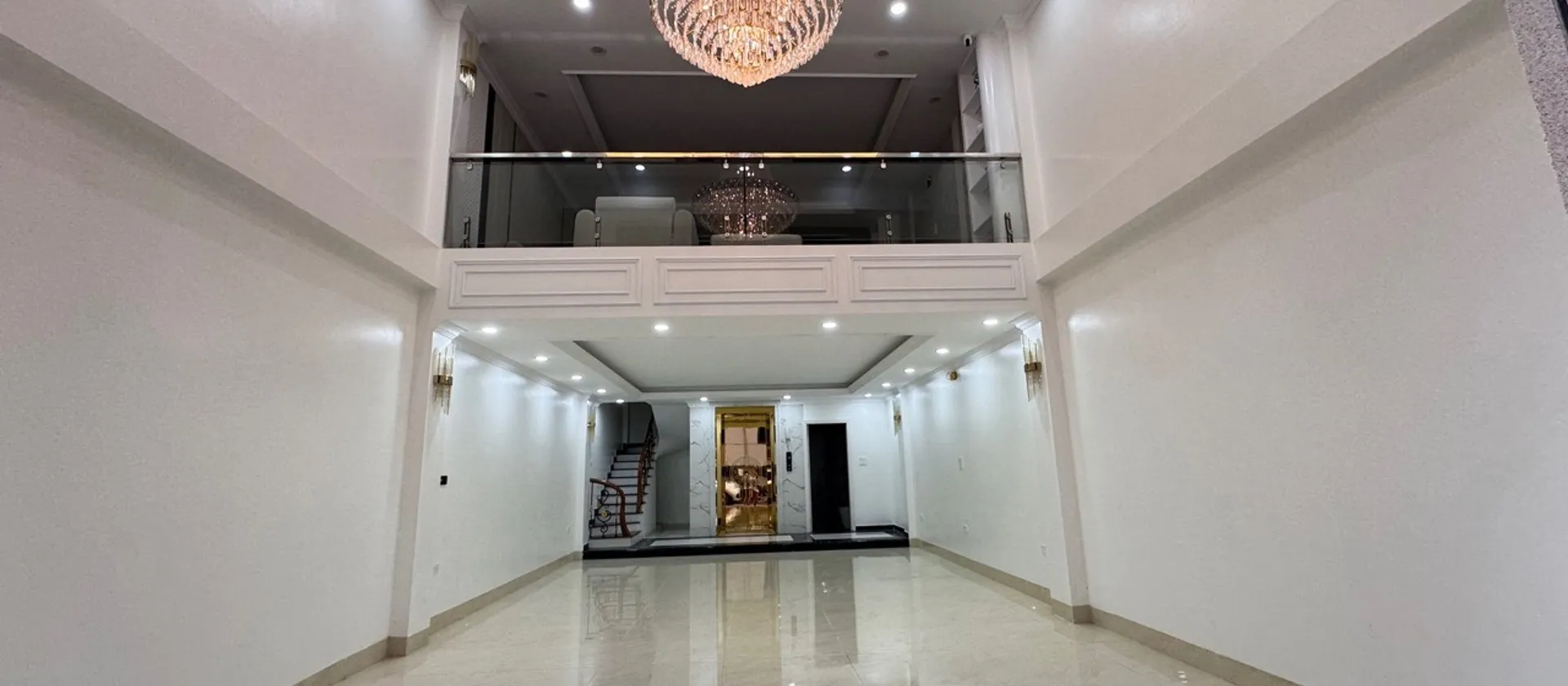 Nhà 7 tầng thiết kế hiện đại, vị trí đắc địa tại Tam Trinh... Bán nhà riêng tại Yên Sở, Hà Nội 01