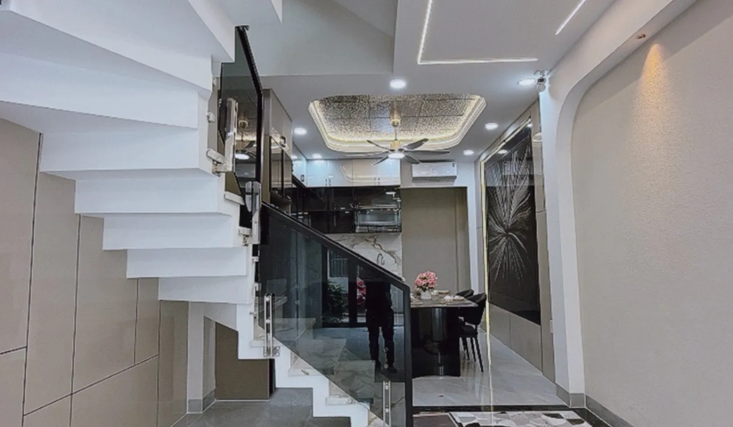 Bán nhà khu phố Nhật giáp Q1 - 4 tầng có thang máy trong nhà... Bán nhà riêng tại Thạnh Mỹ Tây, Hồ Chí Minh 01
