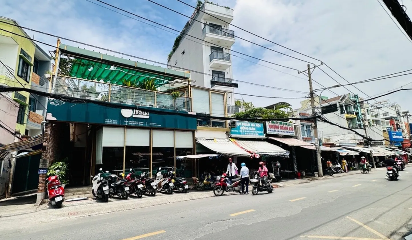 Nhà mặt phố lô góc Gò Vấp, ngang gần 11m, kinh doanh đỉnh... Bán nhà mặt phố tại Thông Tây Hội, Hồ Chí Minh 01