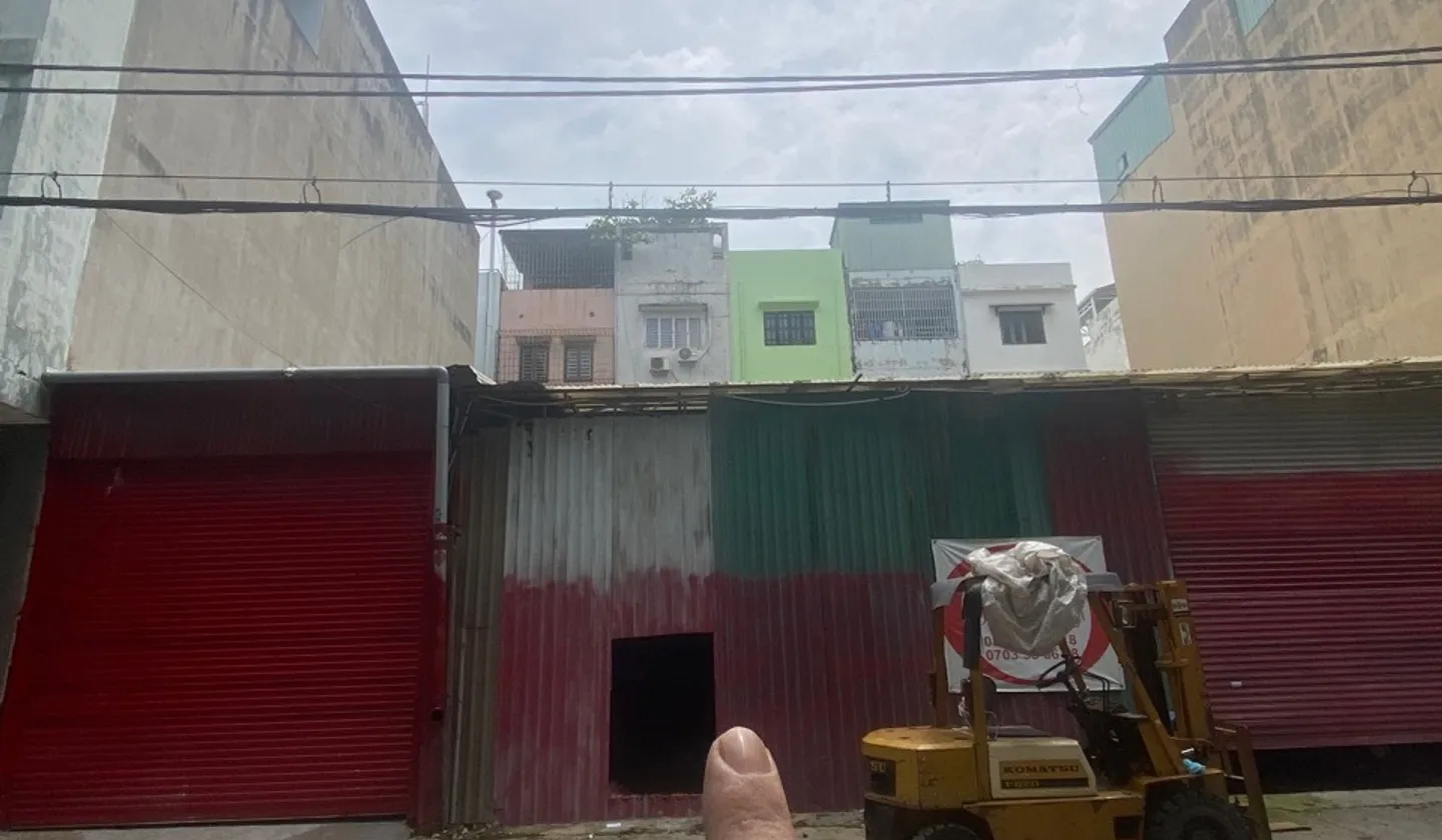 Bán nhà mặt phố diện tích 72m2 tại Quận 6, giá thương lượng hấp dẫn... Bán nhà mặt phố tại Bình Phú, Hồ Chí Minh 01