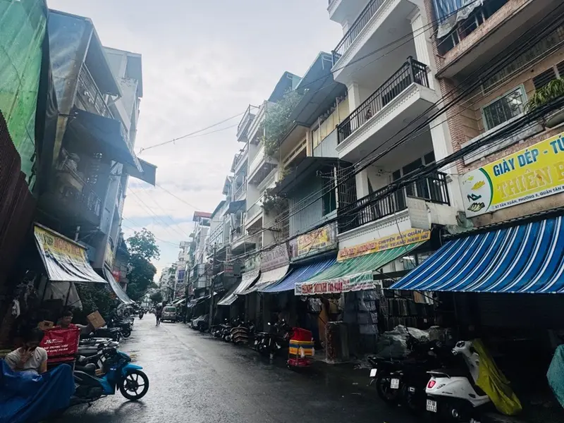 Nhà mặt phố chợ vải Tân Bình - cơ hội kinh doanh đỉnh cao, dòng tiền 125 triệu/tháng... Bán nhà mặt phố tại Tân Hòa, Hồ Chí Minh 01