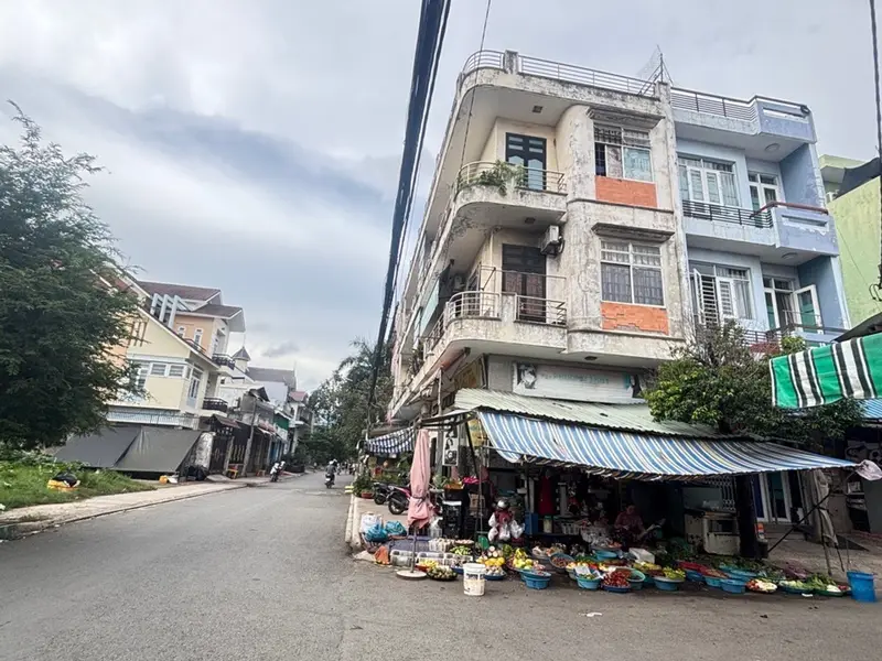 Nhà lô góc 4 tầng 11PN 11WC hẻm Tân Kỳ Tân Quý... Bán nhà riêng tại Bình Hưng Hòa, Hồ Chí Minh 01
