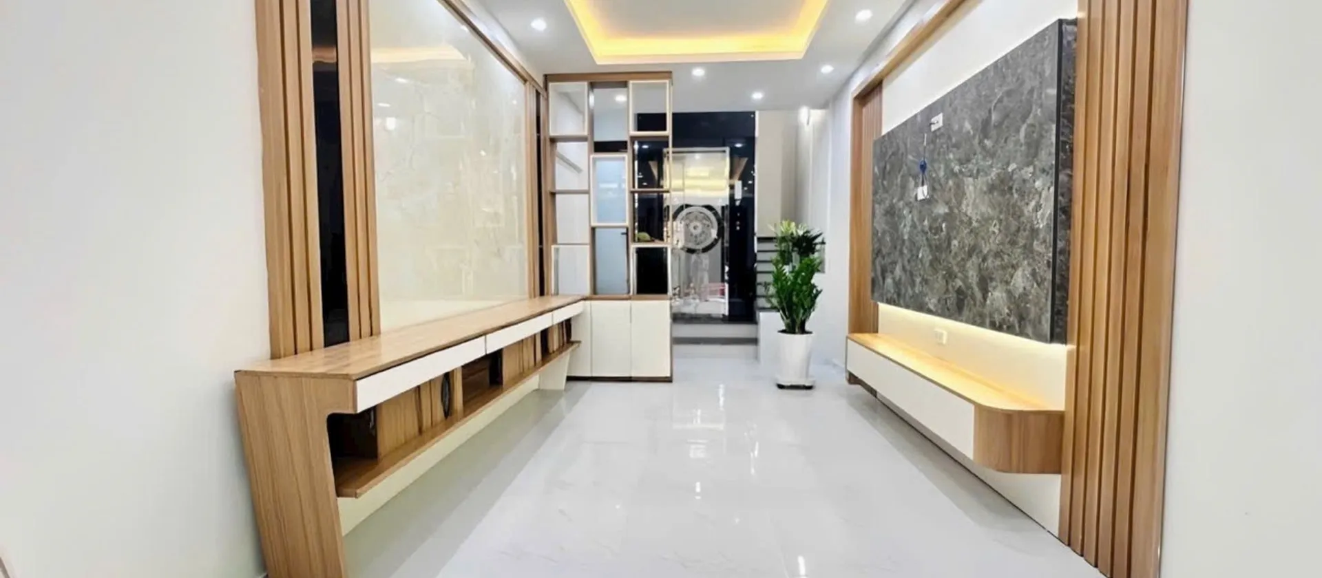 Bán nhà riêng 6 tầng thang máy, Lạc Long Quân, ngõ thông, ô tô qua nhà... Bán nhà riêng tại Tây Hồ, Hà Nội 01