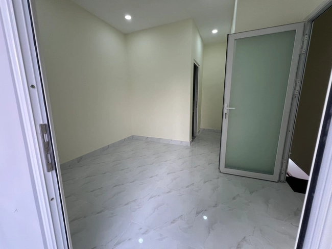 NHÀ MỚI 2 TẦNG, CHỈ NHỈNH HƠN 3 TỶ DỌN VALI VÀO Ở NGAY tại Hồ Chí Minh 02