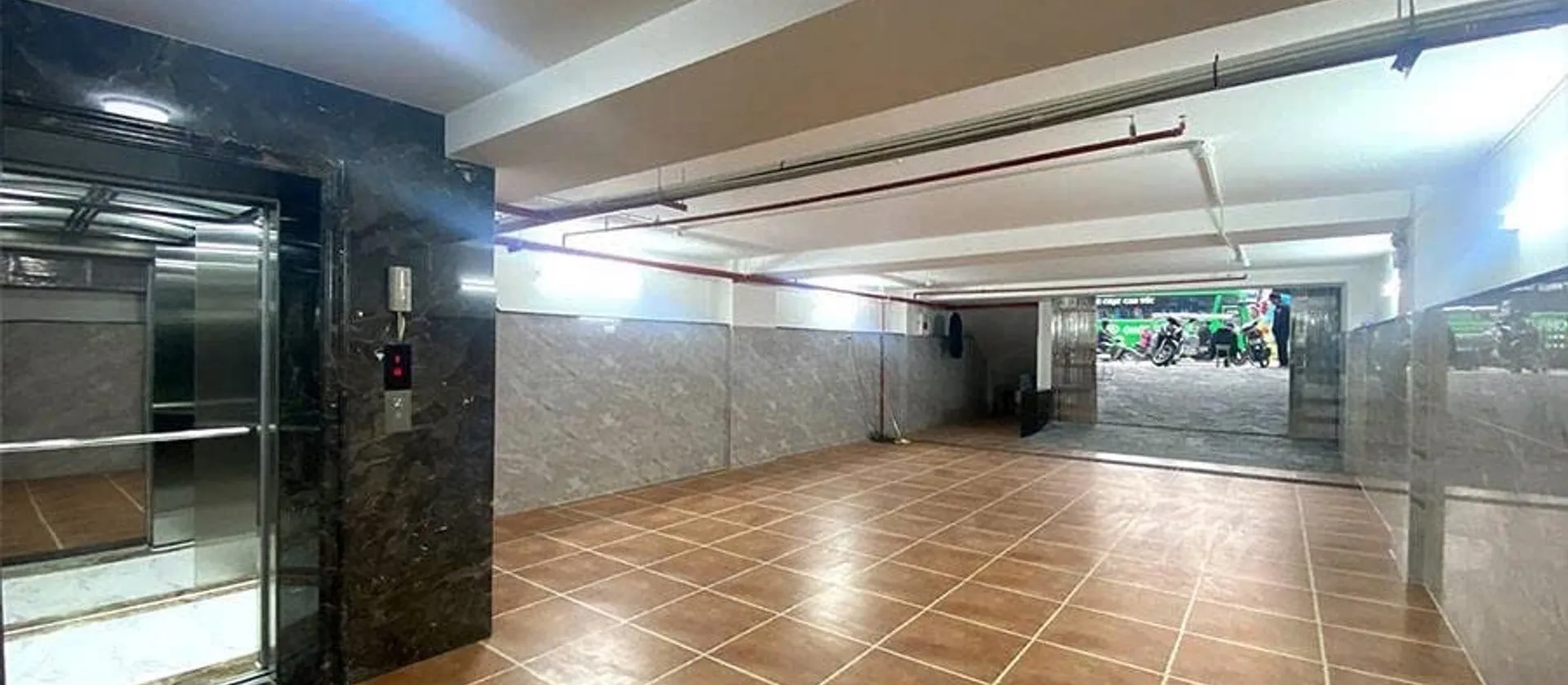 Tòa Nhà Mặt Phố Cao Cấp Tại Trung Tâm Thành Phố... Bán nhà mặt phố tại Bạch Mai, Hà Nội 01