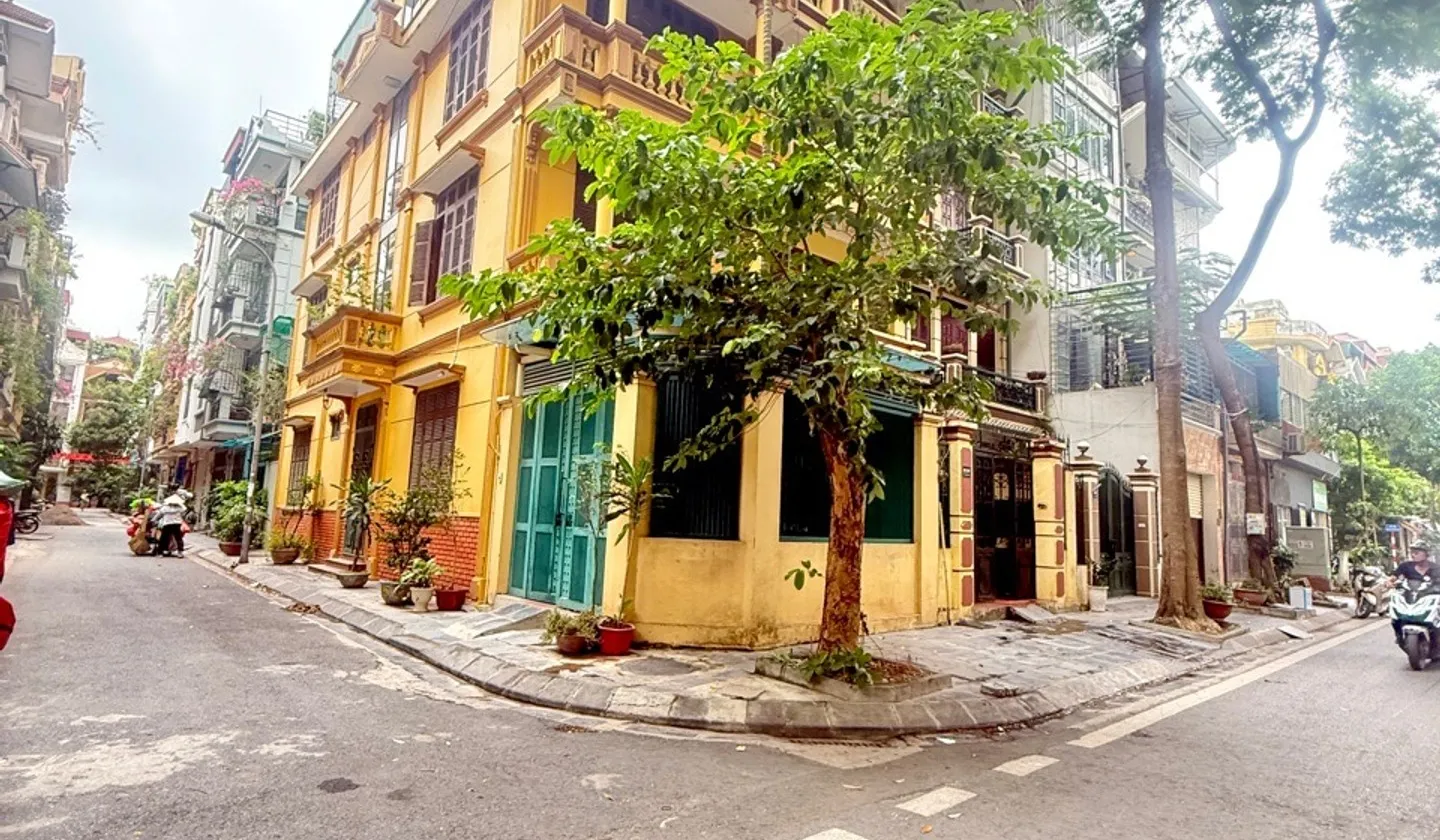 NHÀ PHÂN LÔ LÔ GÓC 3 THOÁNG – KHU ĐÔ THỊ ĐỊNH CÔNG – Ô TÔ TRÁNH, VỈA HÈ RỘNG... Bán biệt thự, liền kề tại Phương Liệt, Hà Nội 01