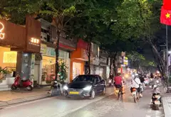 NHÀ MẶT PHỐ ĐỘI CẤN ĐẲNG CẤP BA ĐÌNH, LÔ GÓC VỊ TRÍ KINH DOANH ĐẮC ĐỊA DÒNG TIỀN 1,2 TỶ 1 NĂM... Bán nhà mặt phố tại Ngọc Hà, Hà Nội 03