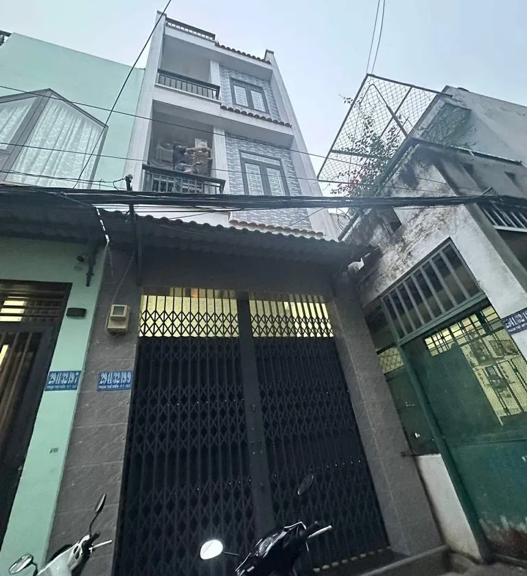 Cơ hội vàng sở hữu nhà riêng 4 tầng tại Phường 7 Quận 8 với giá cực kỳ hấp dẫn... Bán nhà riêng tại Bình Đông, Hồ Chí Minh 01