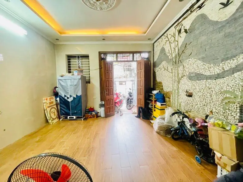 Bán nhà ĐỊNH CÔNG- LÔ GÓC DÂN XÂY CHỈ VÀI BƯỚC RA Ô TÔ TRÁNH VỊ TRÍ SIÊU HIẾM SỔ ĐỎ NGÕ RỘNG 8.7 tỷ... Bán nhà riêng tại Định Công, Hà Nội 01