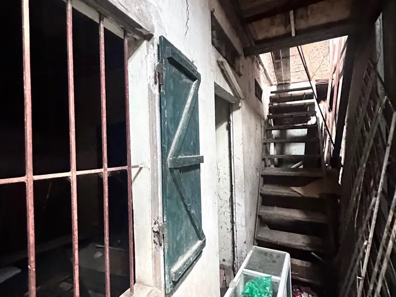 Cần bán nhà Cổ Nhuế xây thô cũ 3 tầng giá 4.28 trung tâm Cổ Nhuế... Bán nhà riêng tại Đông Ngạc, Hà Nội 01