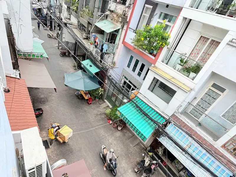 Bán nhà mặt phố 3 tầng diện tích 38m² tại Quận 10 với nhiều tiện ích... Bán nhà mặt phố tại Vườn Lài, Hồ Chí Minh 01