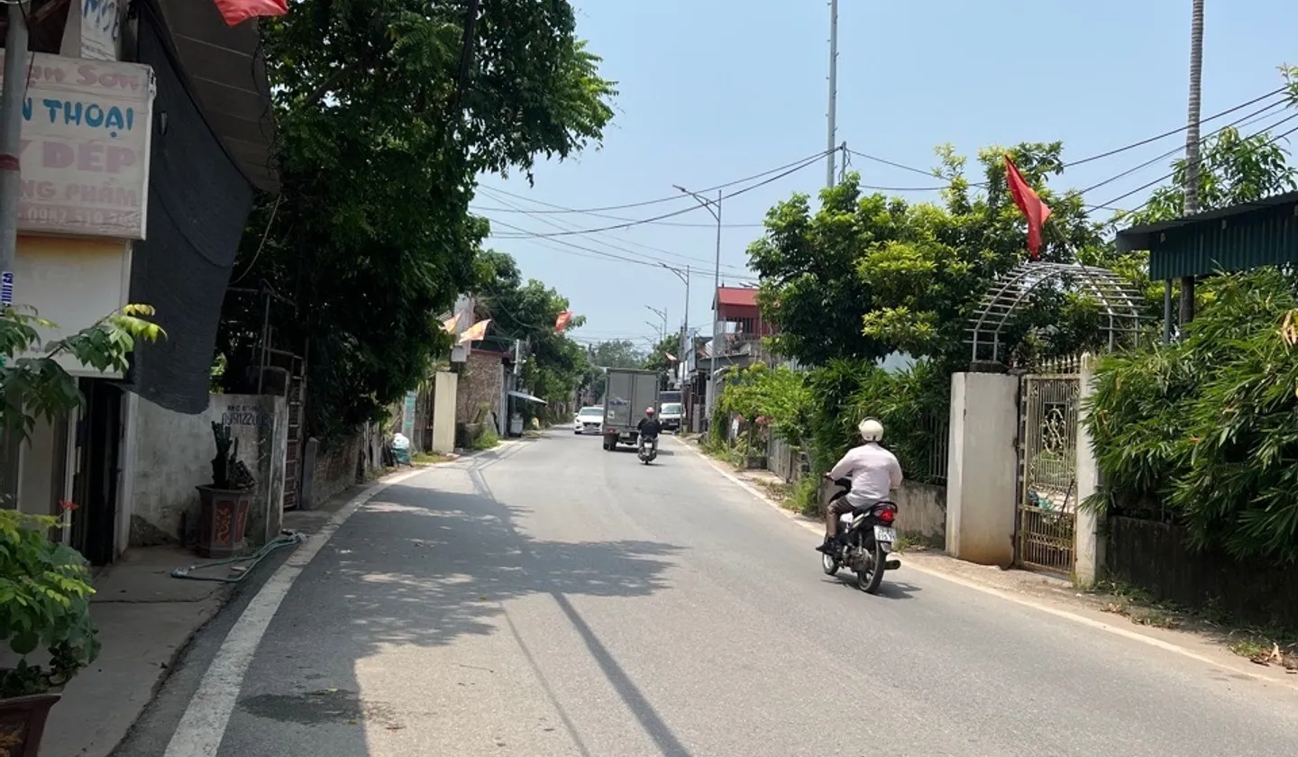 TÔI BÁN LÔ ĐẤT TẠI THÔN QUÁN TRẠCH AB LIÊN NGHĨA VĂN GIANG ÔTÔ ĐỖ CỔNG CÁCH TRỤC CHÍNH ÔTÔ TRÁNH 30... Bán đất tại Văn Giang, Hưng Yên 01