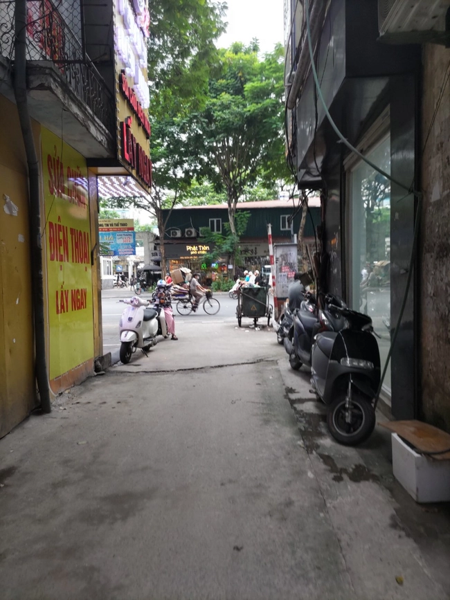 Bán nhà ngõ 16 phố Thái Hà, ngõ 3 gác tránh xe máy, căn góc, 31m2, MT5m, 8tỷ180tr tại Hà Nội 05