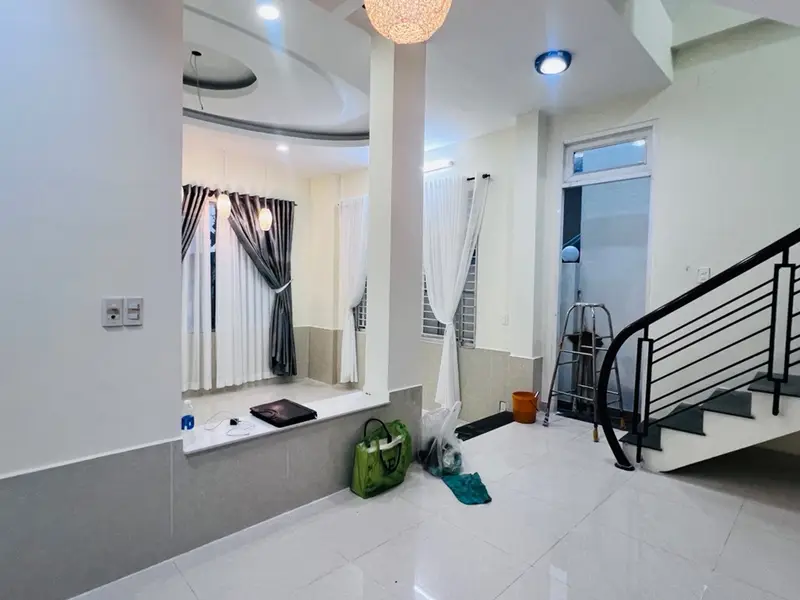 Bán nhà riêng 3 tầng tại phường Tân Hưng, Hồ Chí Minh, có gara, 5 phòng ngủ... Bán nhà riêng tại Tân Hưng, Hồ Chí Minh 01