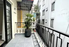 Nhà 3 tầng 4 phòng ngủ tại Phường Tây Hồ, Hà Nội với thiết kế hiện đại và ban công thoáng mát... Bán partner tại Tây Hồ, Hà Nội 09
