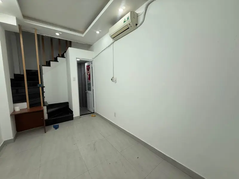 Bán nhà mặt phố Quận 3, 4 tầng, mặt tiền 3m, giá 3,4 tỷ đồng... Bán nhà mặt phố tại Nhiêu Lộc, Hồ Chí Minh 01