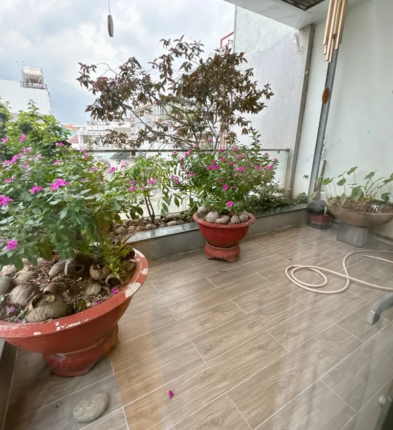 Bán nhà riêng 5 tầng mặt tiền 8m tại phường Huỳnh Văn Bánh, diện tích 163.5 m2, pháp lý cơ sở... Bán nhà riêng tại Phú Nhuận, Hồ Chí Minh 01