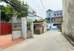 HÀNG ĐẸP 183,7M² – Ô TÔ VÀO ĐẤT – KINH DOANH SẦM UẤT
🏡 Chủ bán đất, tặng nhà 2 tầng cũ.... Bán nhà riêng tại Quang Minh, Hà Nội 04