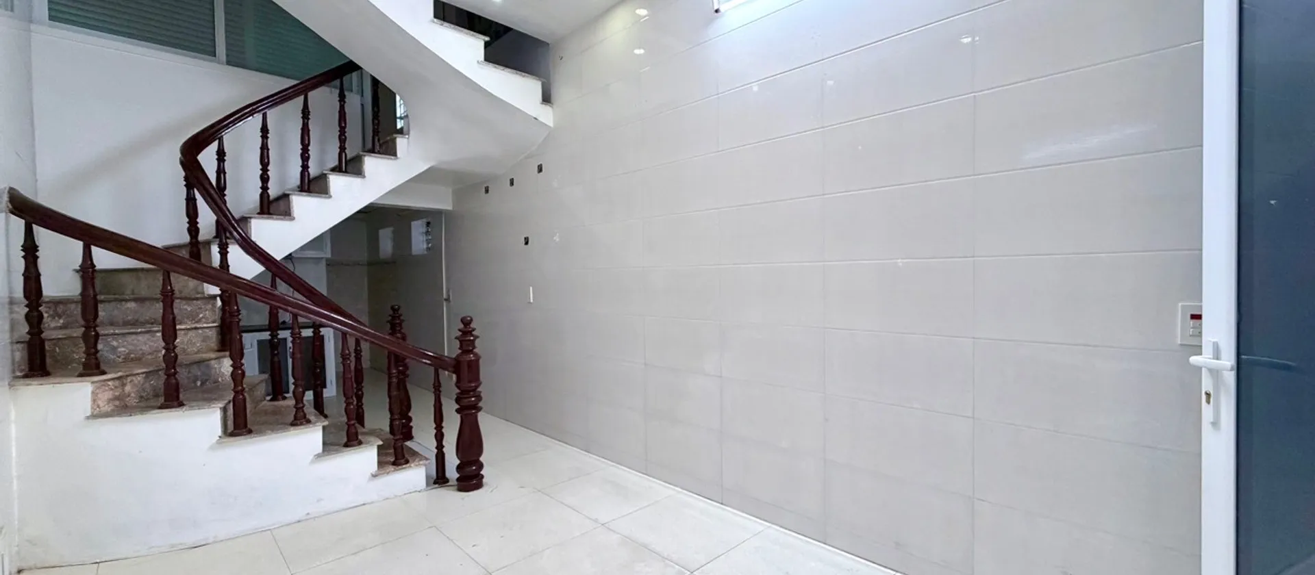 Nhà lô góc 2 tầng rưỡi mặt ngõ trung tâm phố, thích hợp kinh doanh nhỏ... Bán nhà riêng tại An Biên, Hải Phòng 01