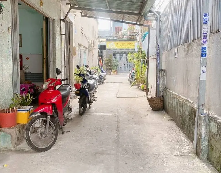 Bán đất 100m² tại Bình Trị Đông, Bình Tân, hẻm xe hơi tiện lợi... Bán đất tại Bình Trị Đông, Hồ Chí Minh 01