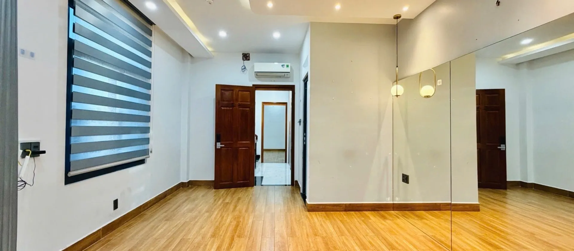 Nhà Lô Góc 5 Tầng Có Thang Máy - Kinh Doanh Đỉnh Ở Gò Vấp... Bán nhà mặt phố tại An Hội Tây, Hồ Chí Minh 01