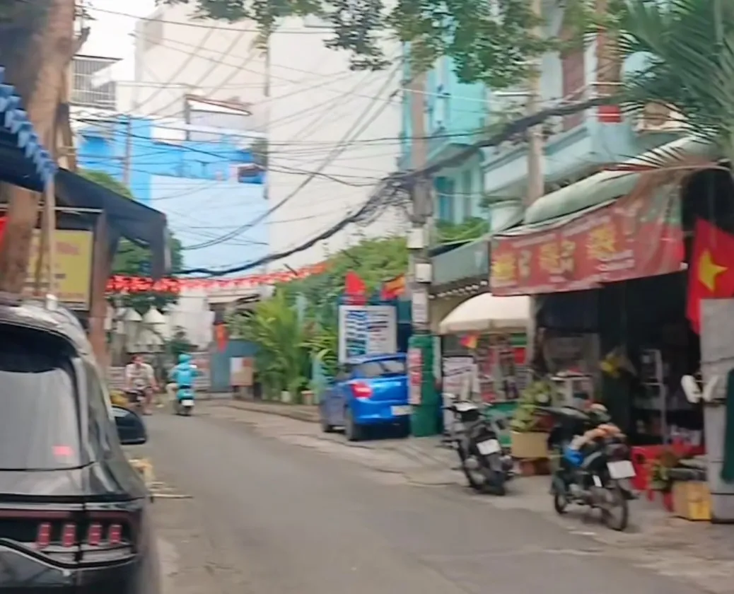 NHÀ MẶT TIỀN TÂN PHÚ - ĐH.CÔNG THƯƠNG VÀI BƯỚC CHÂN ( 5M x12,5M ) TRỆT + LỬNG
CHỈ 7,2 TỎI . TL..... Bán nhà mặt phố tại Tân Sơn Nhì, Hồ Chí Minh 01
