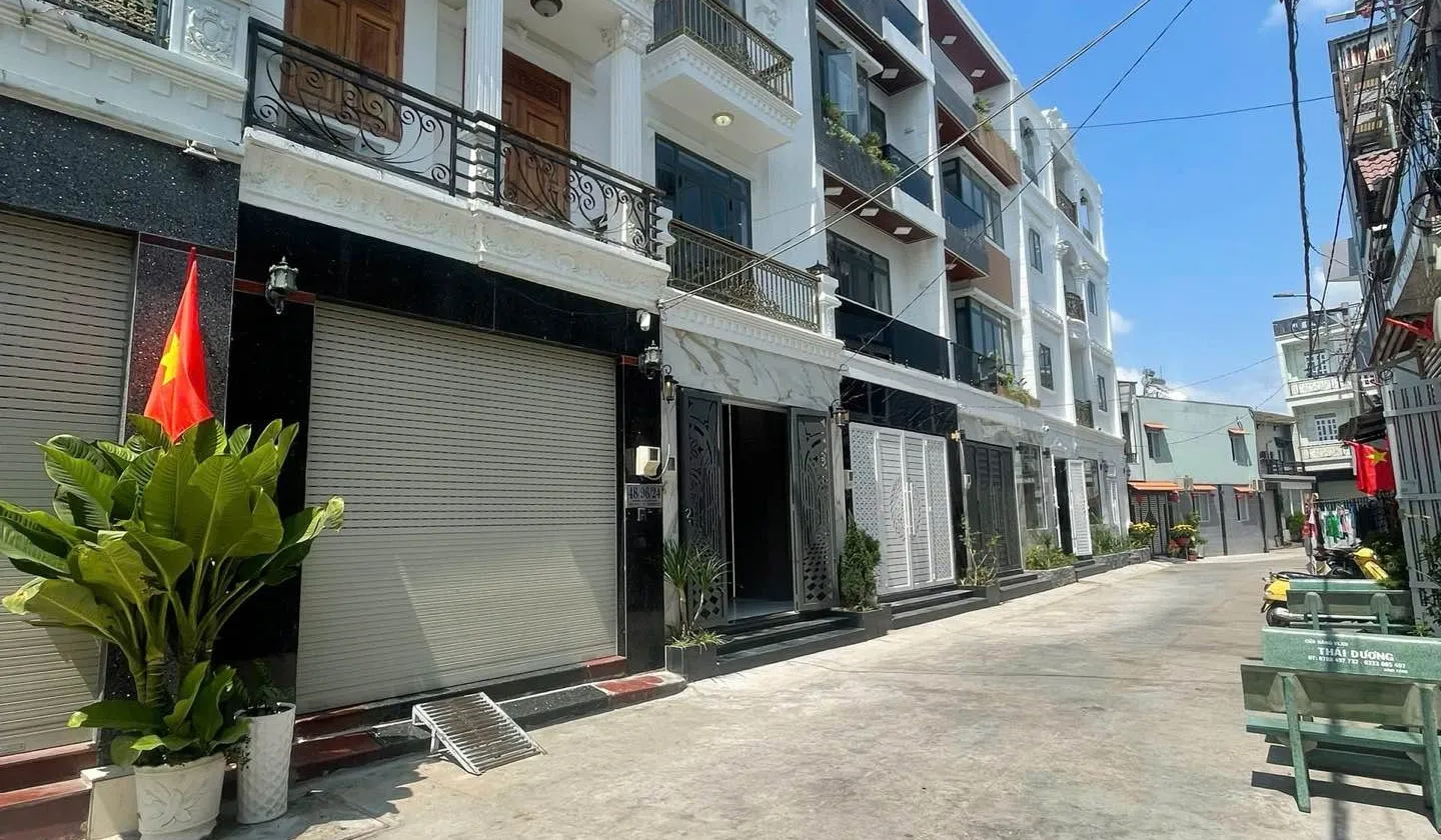 Cơ hội sở hữu nhà phố 4 tầng đẹp lung linh tại thị trấn Nhà Bè... Bán nhà riêng tại Nhà Bè, Hồ Chí Minh 01