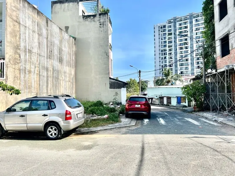 Cơ hội sở hữu Lô góc 2 mặt tiền đẹp 82m2 giáp Q2 gần vòng xoay phú hữu tại Gò Cát giá chỉ 6.5 tỷ... Bán đất tại Long Trường, Hồ Chí Minh 01