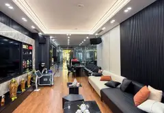 Biệt thự đô thị 7 tầng thang máy, nội thất tinh hoa ở trung tâm Nguyễn Văn Cừ... Bán nhà riêng tại Long Biên, Hà Nội 06